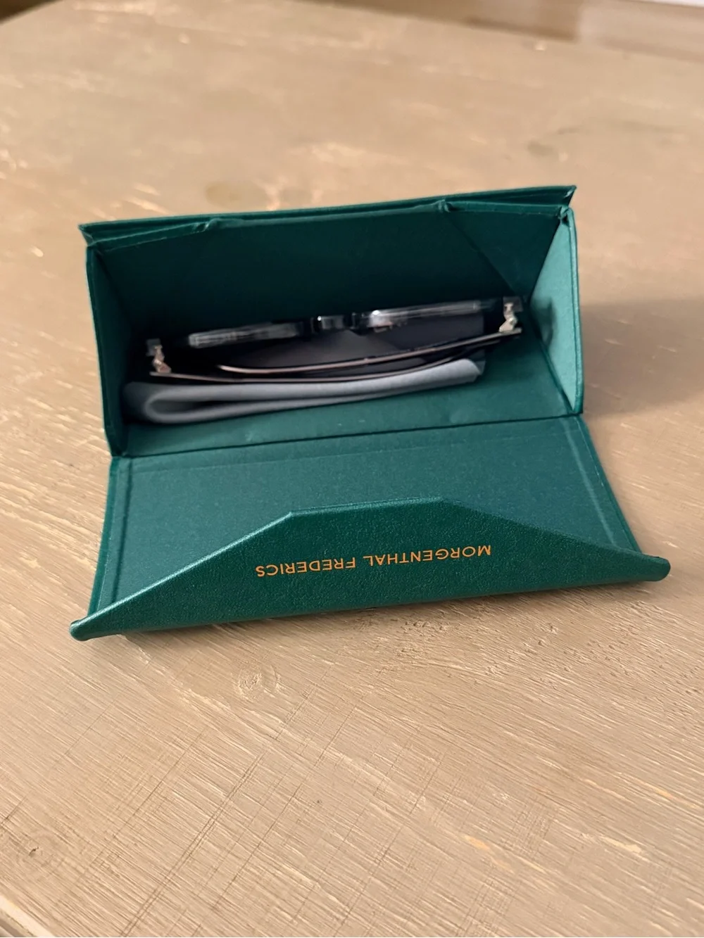Morgenthal Frederics - CARVER SUN